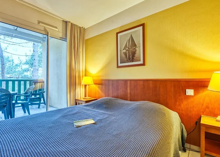 아파트 Les Grands Pins-3 By Interhome 카르캉